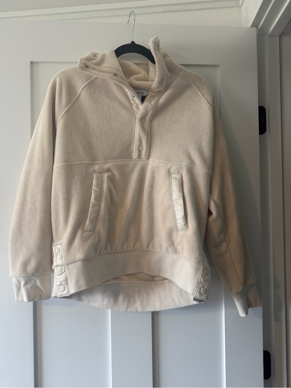 Athleta Cream Teddy Fleece Snap-Hem Pullover Hoodie